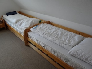 Apartment | Cribs/infant beds, free WiFi