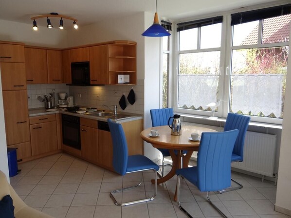 Apartment | Eigene Küche | Kühlschrank, Mikrowelle, Herdplatte, Geschirrspüler