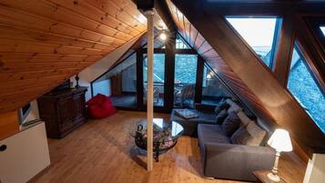 House | Living room | TV