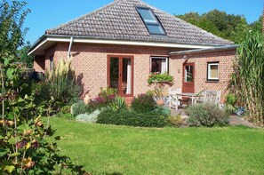 House (DÄMD10001 - Haus Middeldor) | Exterior