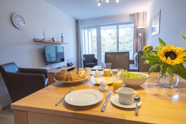 Apartment | Eigene Küche | Kühlschrank, Mikrowelle, Herdplatte, Geschirrspüler