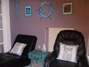 Apartment | Wohnzimmer | Fernseher