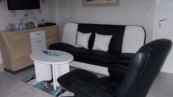 Apartment | Living room | TV