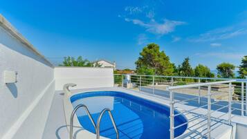 Ferienhaus (Villa Dragica mit Pool auf Terasse nu) | Pool