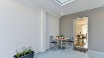 Ferienhaus (Villa Dragica mit Pool auf Terasse nu) | Aussenbereich