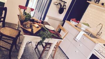 Apartment | Eigene Küche | Herdplatte, Geschirrspüler