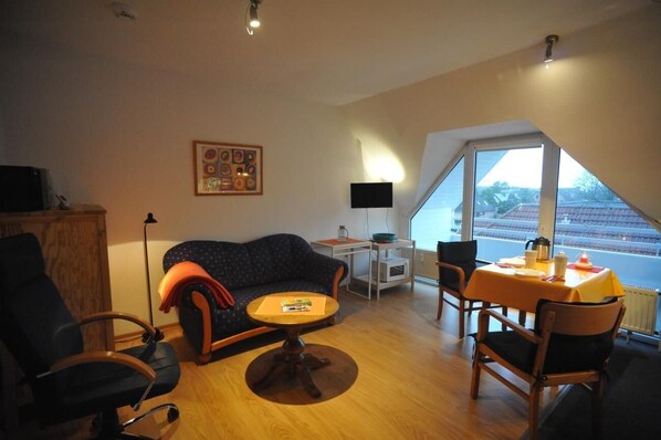 Apartment | Wohnzimmer | Fernseher