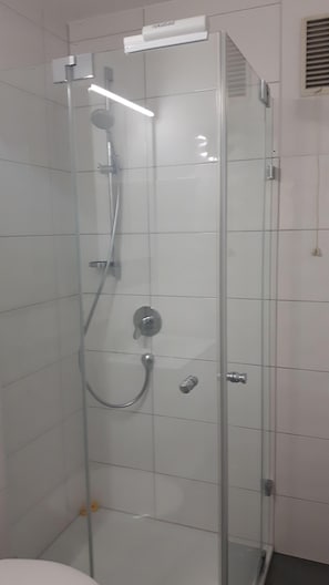 公寓 (Appartement 112) | 外觀