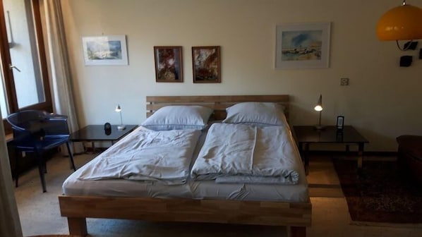 公寓 (Appartement 112) | 外觀