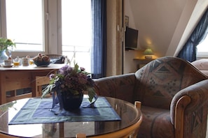 Apartment | Wohnzimmer | Fernseher