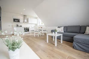 Apartment | Wohnzimmer | Fernseher