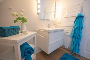 Apartment | Badezimmer