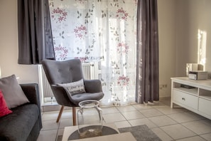 Apartment | Wohnzimmer | Fernseher