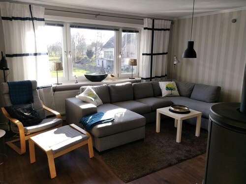 Gelegen auf der Halbinsel Nordstrand - Huus No.11 mit Garten