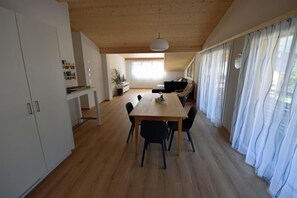 Leilighet | Oppholdsrom | TV