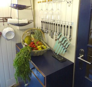 House | Private kitchen | Fridge, microwave, stovetop, dishwasher