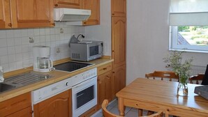 公寓 | 私人厨房 | 茶具/咖啡用具、冰箱、微波炉、炉灶