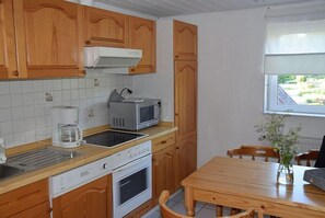 Apartment | Eigene Küche | Kühlschrank, Mikrowelle, Herdplatte, Geschirrspüler