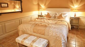 Apartment | 1 bedroom, cribs/infant beds, free WiFi