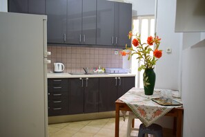 Apartment | Private kitchen | Full-size fridge