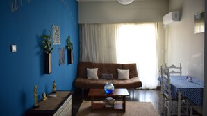 Apartment | Living room | TV - 6 People Apartment near Downtown (Nikaia-Agios Ioannis Rentis)