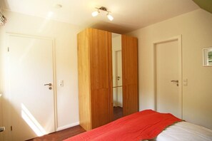 Apartment | 1 bedroom, cribs/infant beds, free WiFi