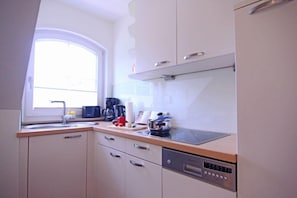Apartment | Eigene Küche | Kühlschrank, Mikrowelle, Geschirrspüler