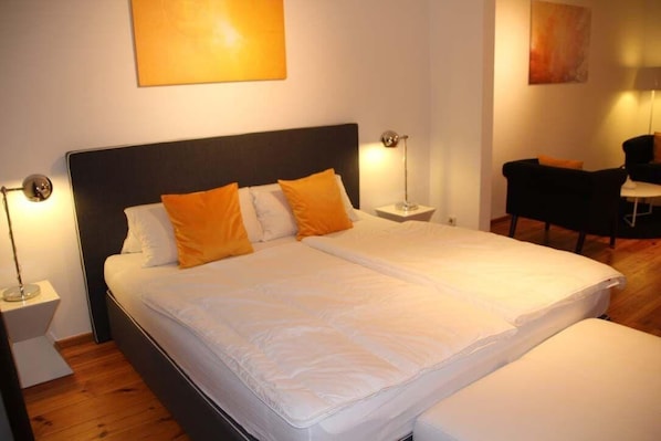 Apartment | 3 bedrooms, cots/infant beds, free WiFi