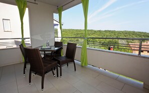 Apartment | Balcony
