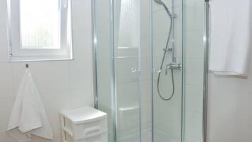 Apartment | Bathroom
