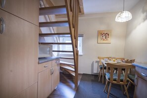 Apartment | Private kitchen | Fridge, microwave, stovetop, coffee/tea maker - Nige Ooge 6 (Cuxhaven)