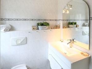 Ferienhaus | Badezimmer