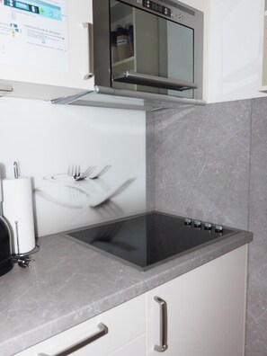 Apartment (Berliner Hof - HOF/307) | Eigene Küche | Kühlschrank