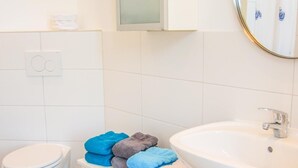 Unclassified image, 2 of 4, button - Ferienhof Wichtelweide Ferienwohnung Minze (Fehmarn)