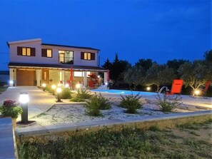 Villa (Villa Rossa mit Pool für 8 Personen) | Esterni
