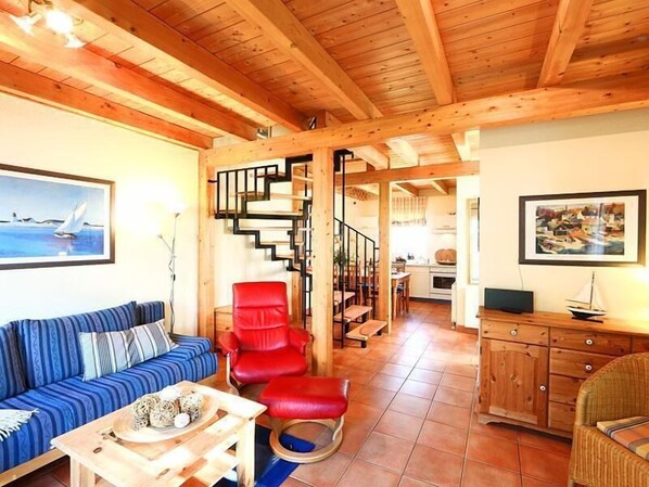 Ferienhaus | Wohnzimmer | Fernseher