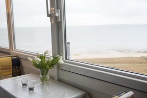 Apartamento | 2 quartos, berços