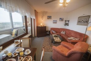 Apartment | Living room