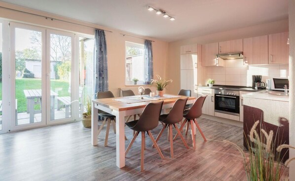 Apartment | Eigene Küche | Kühlschrank, Mikrowelle, Herdplatte, Geschirrspüler