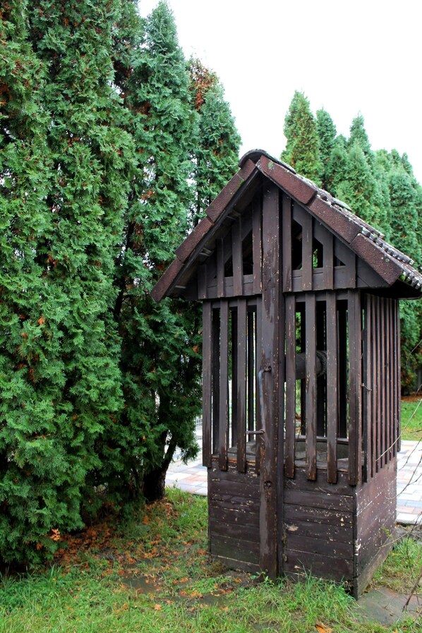 House (Tisza Villa) | Exterior
