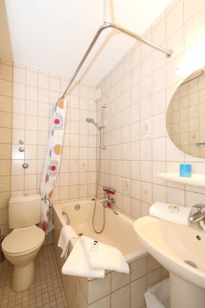 Apartment | Badezimmer