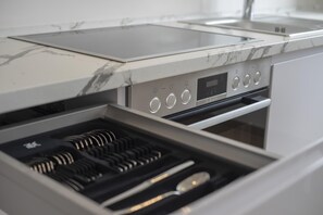 Apartment | Private kitchen | Fridge, microwave, dishwasher, coffee/tea maker - Cuxhavener Straße 5/5 (Cuxhaven)