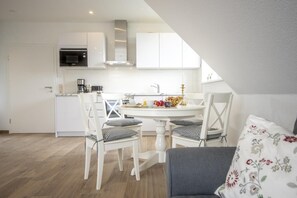 公寓 | 私人厨房 | 冰箱、微波炉、洗碗机、茶具/咖啡用具