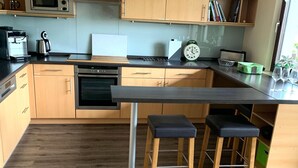 Apartment | Private kitchen - Ferienwohnung Tongrube 145 m2 5 Gäste Garten (Erkrath)