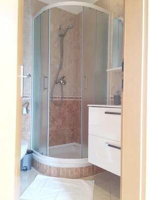 Apartment | Bathroom - Villa Punta " Ferienwohnung 3" (Zadar)