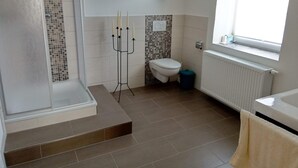 House | Bathroom - Ferienhaus "dreimüller" am Ursprung des Eifelkrimis (Berndorf)