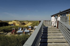 Ferienhaus (Ferienwohnung Dünenblick EG links) | Außenbereich