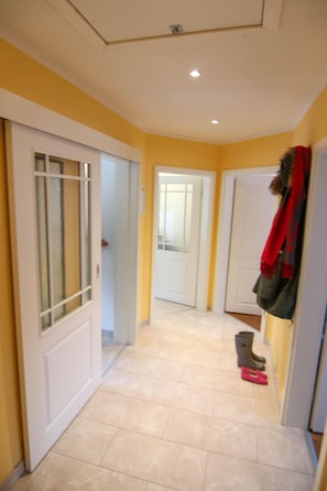 Apartment | 2 Schlafzimmer, Babybetten, kostenloses WLAN