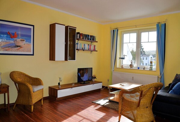 Appartement | Salle de séjour | Téléviseur