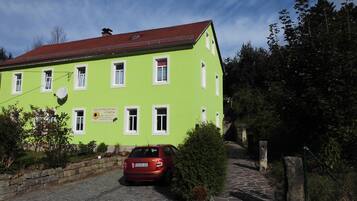 Apartment | Exterior